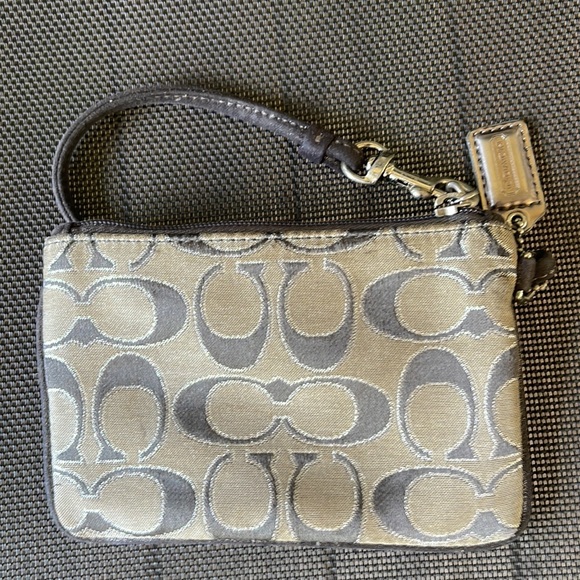 Coach - Picture 2 of 2